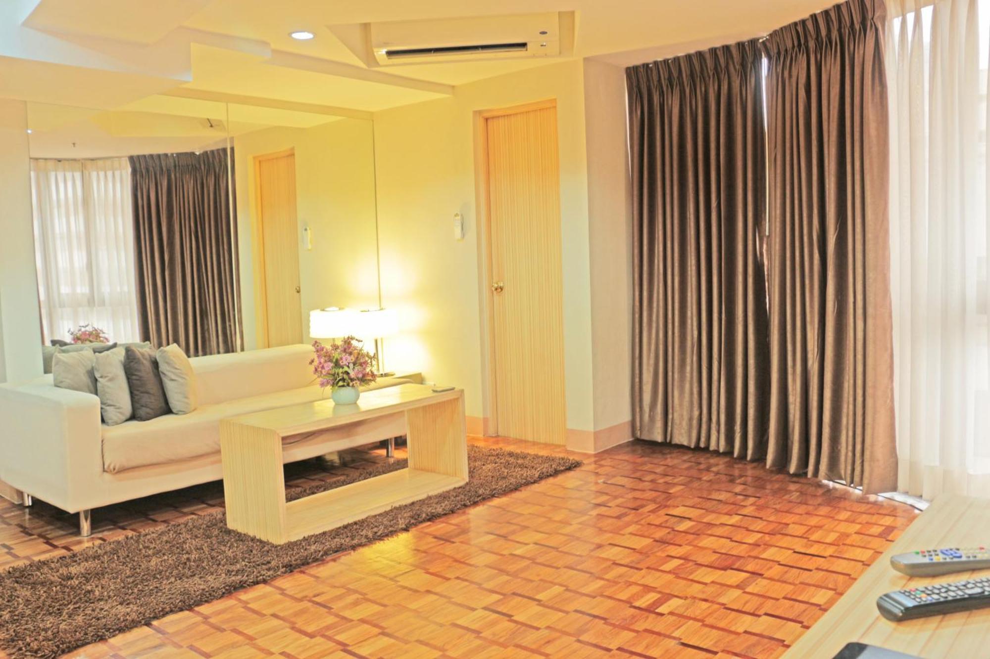 Prince Plaza II Condotel Makati City Exterior foto